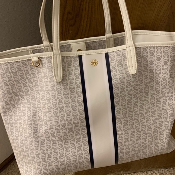 Tory Burch Handbags - Tory Burch bag